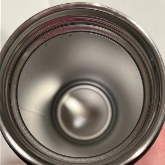 YETI Black Stainless Steel Water Bottle - Picture 4 of 6